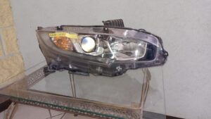 Faro Derecho Toyota Rav 4 2015